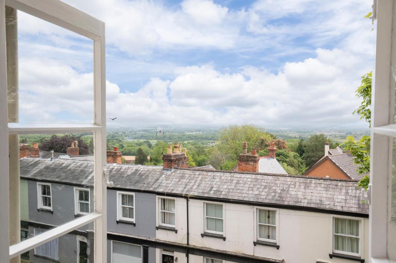Vaughan Lodge Elegant 2-Bed Duplex With Views Near Malvern Hills Малверн-Уэллс Экстерьер фото