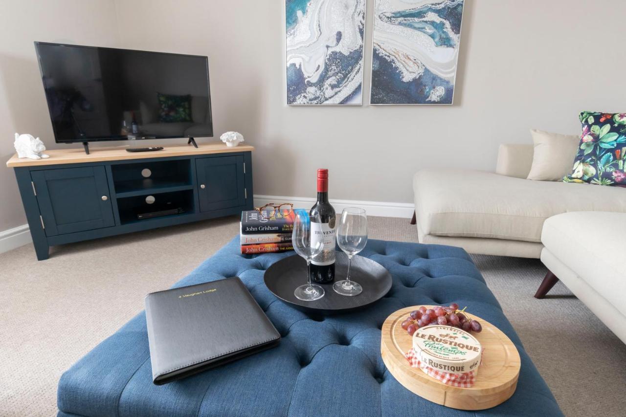 Vaughan Lodge Elegant 2-Bed Duplex With Views Near Malvern Hills Малверн-Уэллс Экстерьер фото